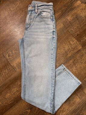 American Eagle Outfitters Light Wash Blue High-Rise Jeans